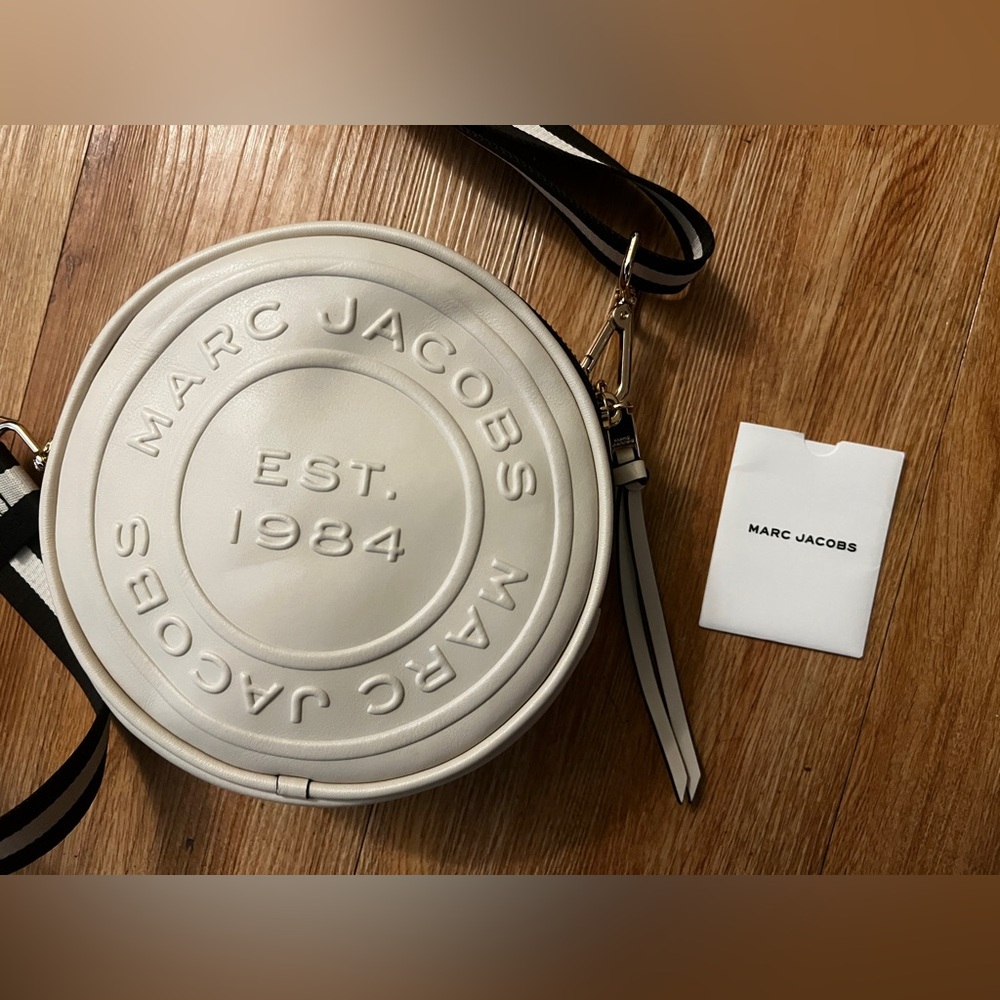 Marc Jacobs Cream Circle Crossbody